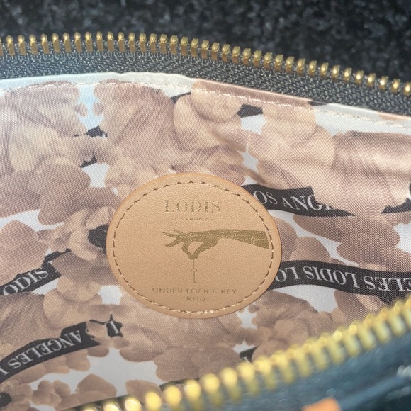 Vintage clutch by LODIS - Picture 5 of 11